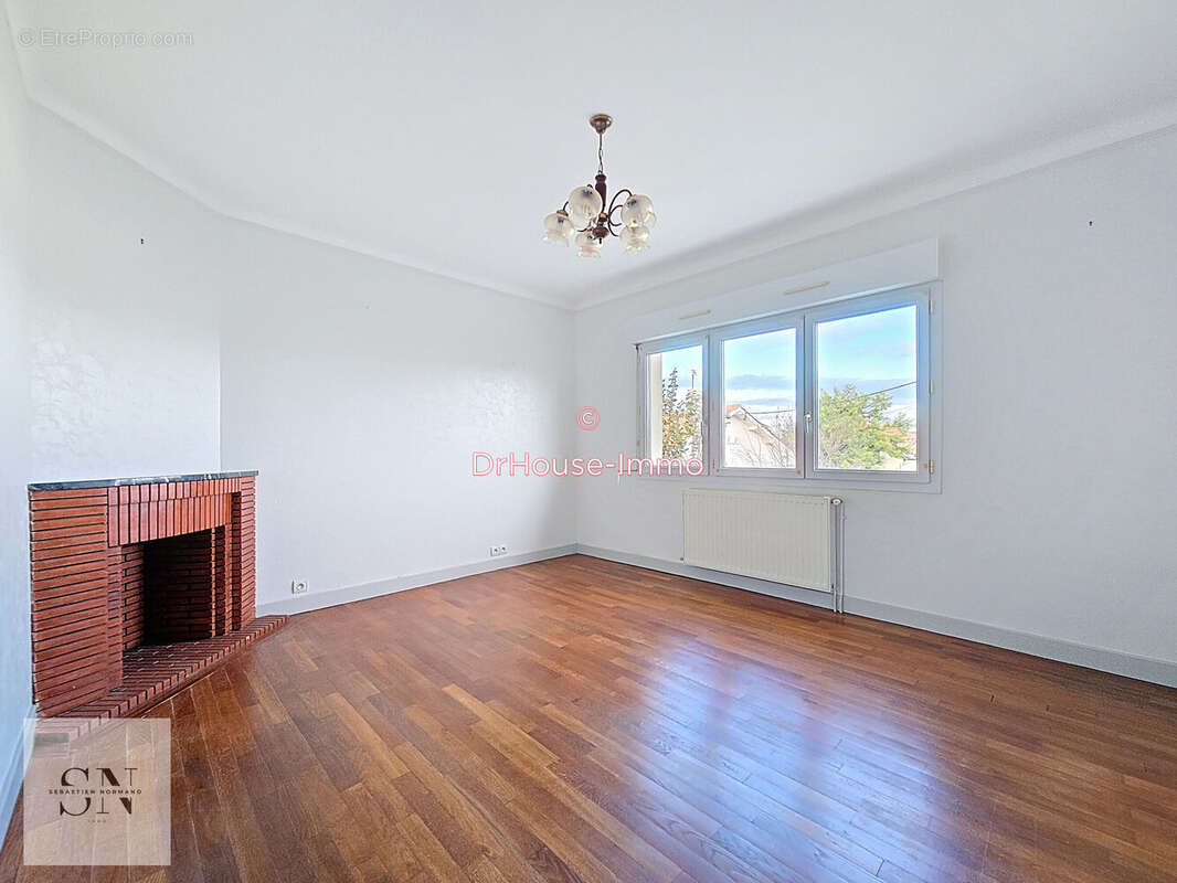 Maison à VILLENEUVE-SUR-LOT