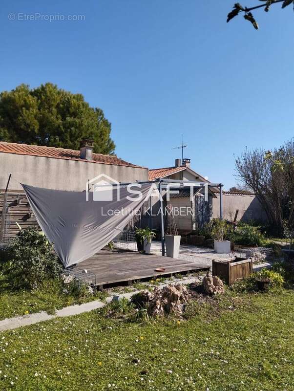 Photo 2 - Maison à BARBEZIEUX-SAINT-HILAIRE