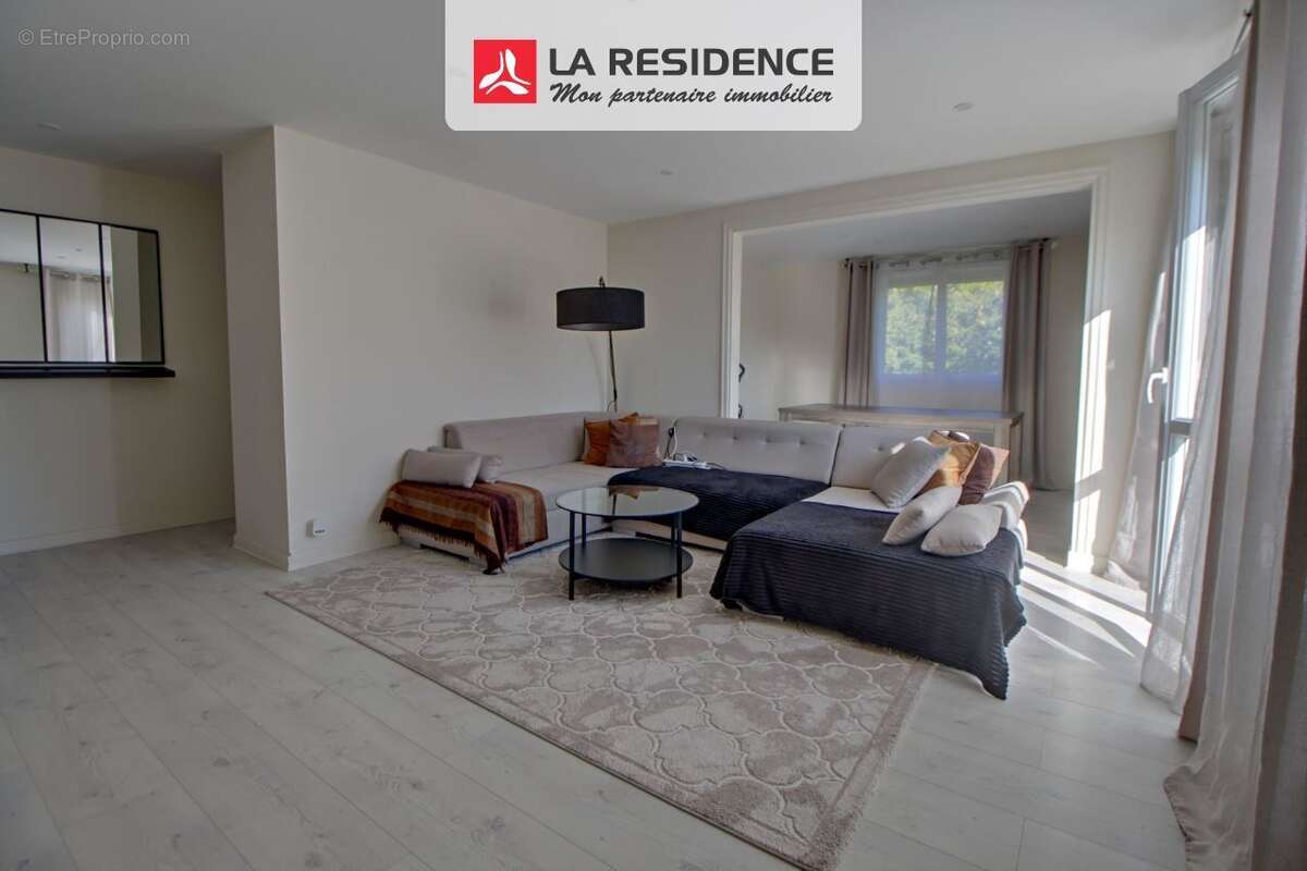 Appartement à PLAISIR