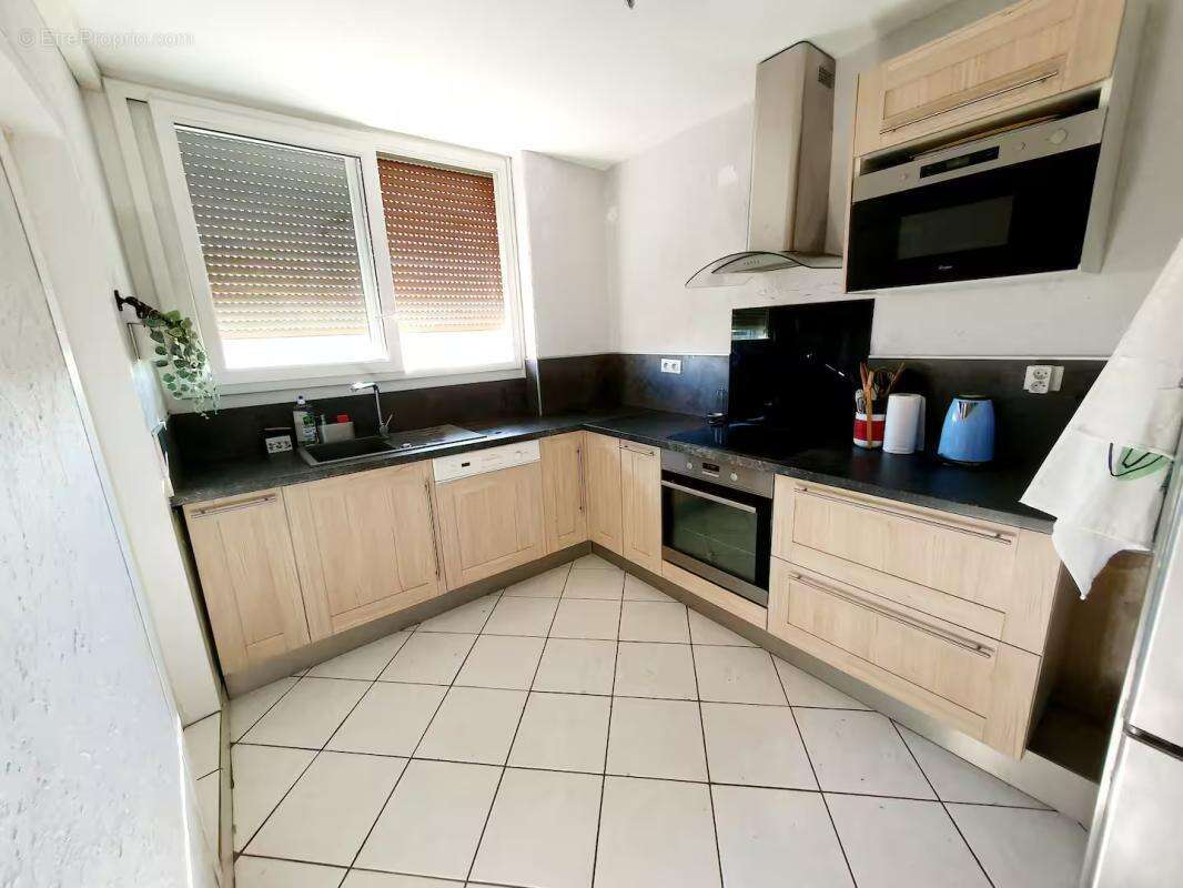 Appartement à MARIGNANE