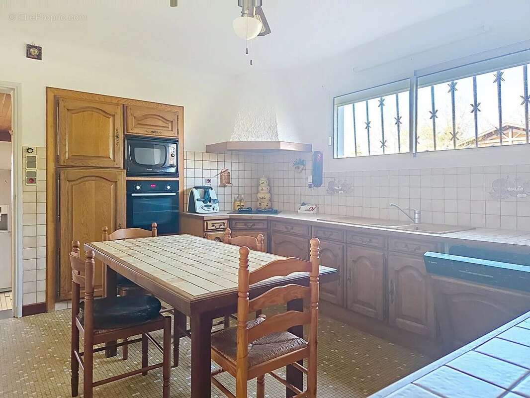 Maison à PARENTIS-EN-BORN
