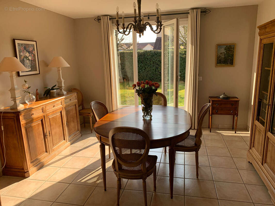 Maison à MARGENCY