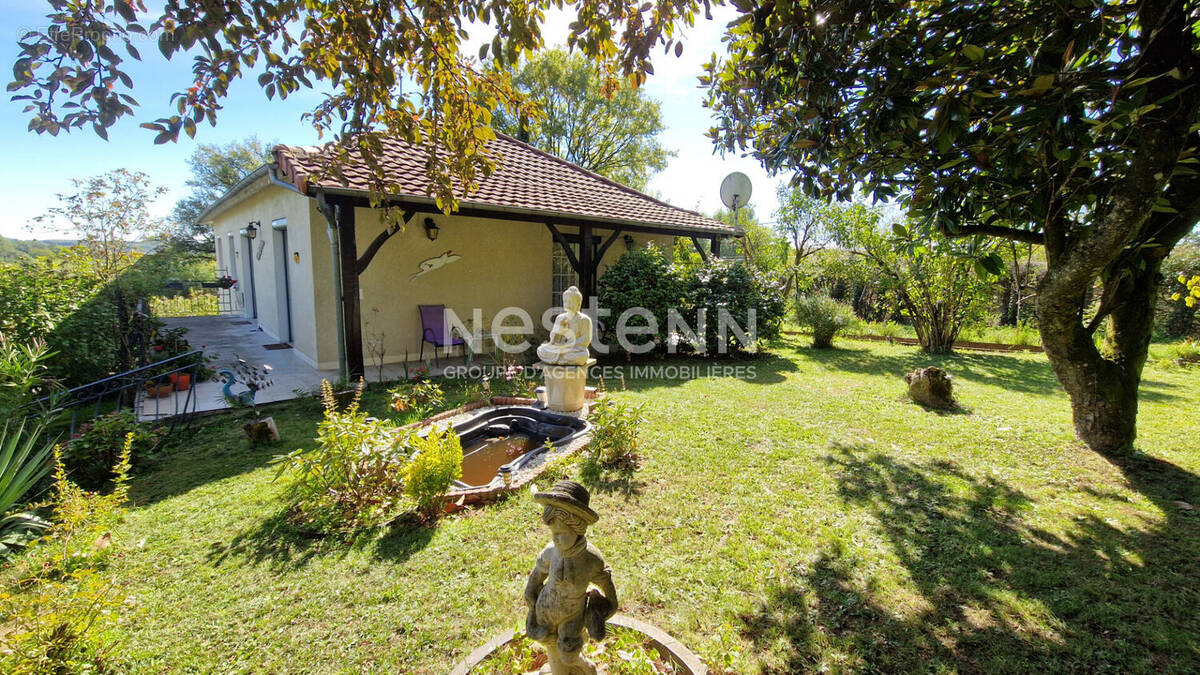 Maison à SAINT-PARDOUX-LA-RIVIERE