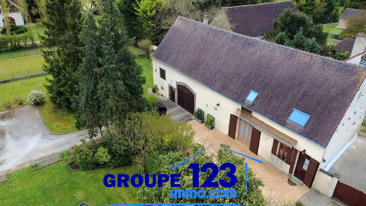 Maison à LADUZ