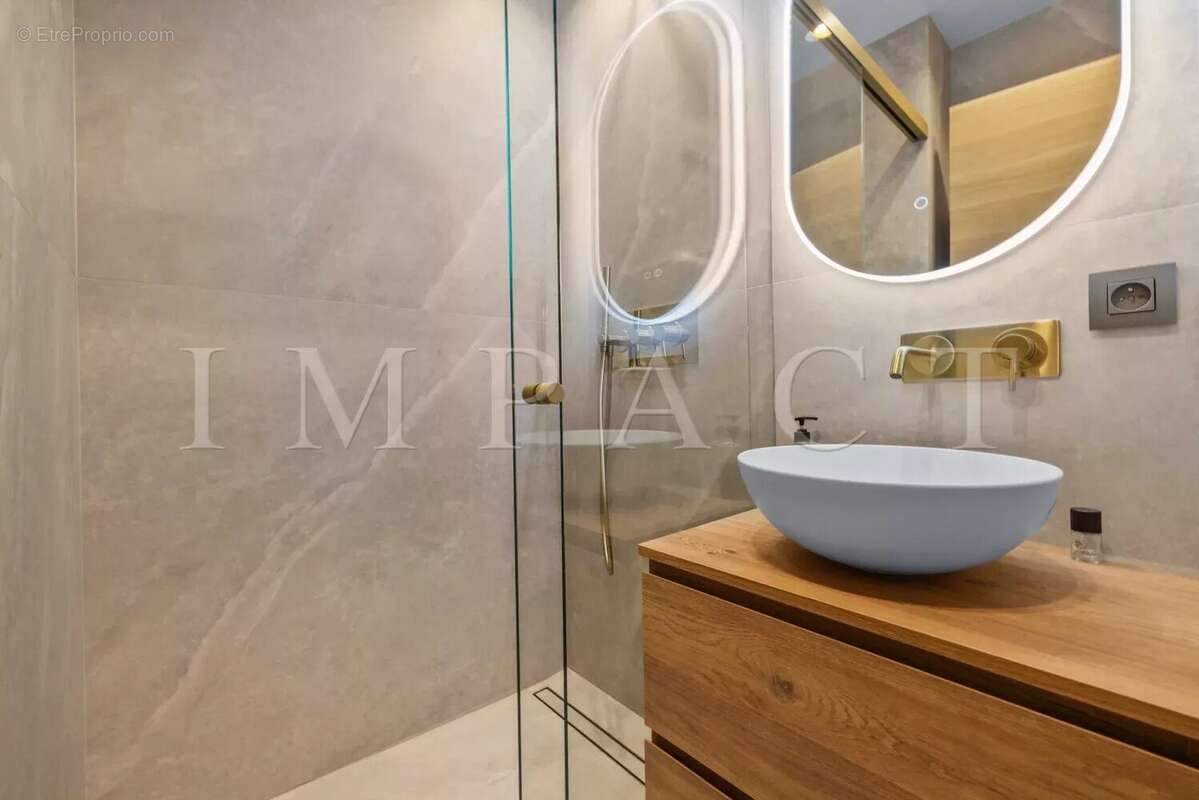 Cannes Californie, Magnifique 4p rénové avec vue mer panoramique  à vendre - photo 13