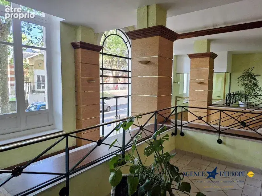 Appartement 3 pièces 77 m² à vendre à Vichy (03200) - photo 2