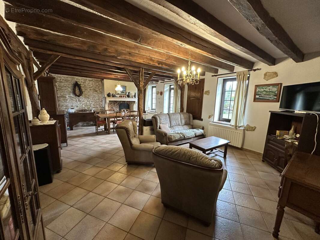 Maison à CHARENTON-DU-CHER