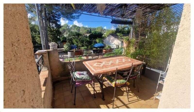 Maison à PEYMEINADE