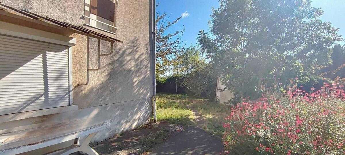 Photo 3 - Appartement à JAUNAY-CLAN