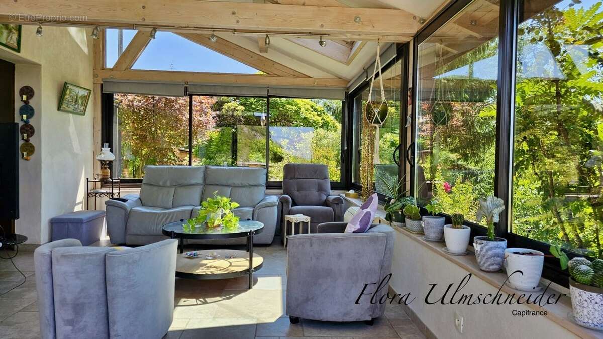 Maison familiale d'environ 135 m² avec vue panoramique, au cœur d'un écrin de verdure à CHANAZ (73). À seulement 25 minutes d'Ai - photo 9