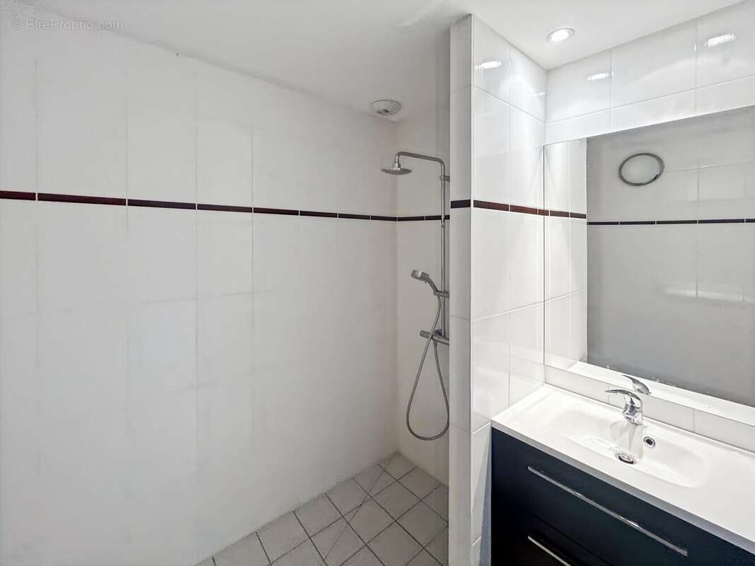 Photo 4 - Maison à IZON