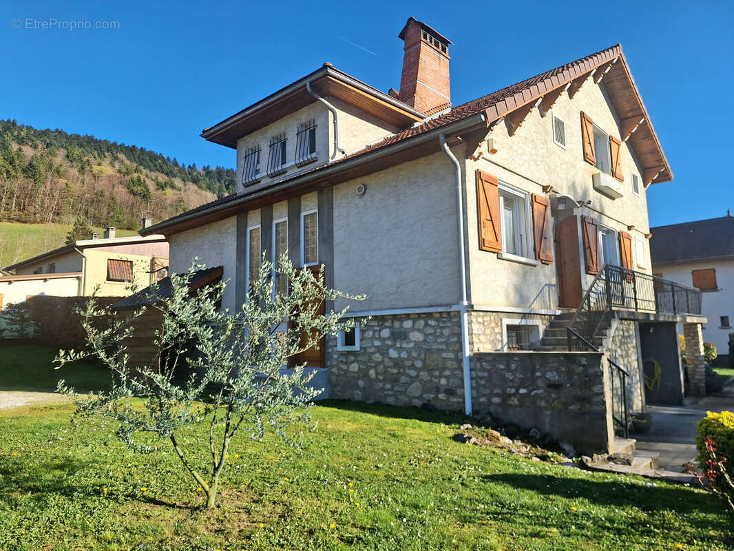 Maison à MONESTIER-DE-CLERMONT