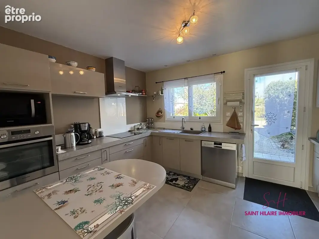 Maison 7 pièces 175 m² à vendre à Saint-Hilaire-Saint-Mesmin (45160) - photo 4