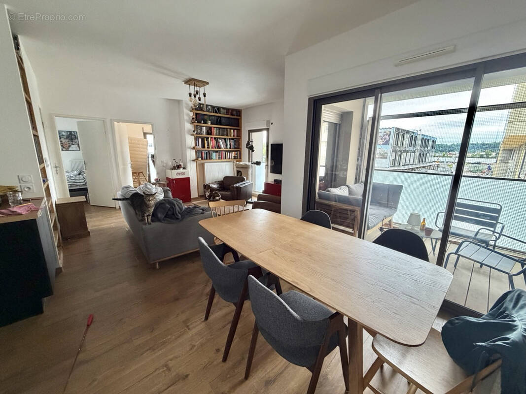 Appartement à BORDEAUX
