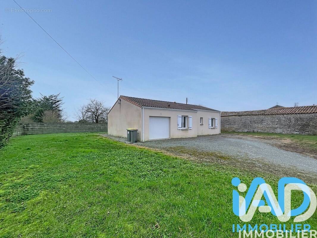Photo 1 - Maison à VILLIERS-EN-PLAINE