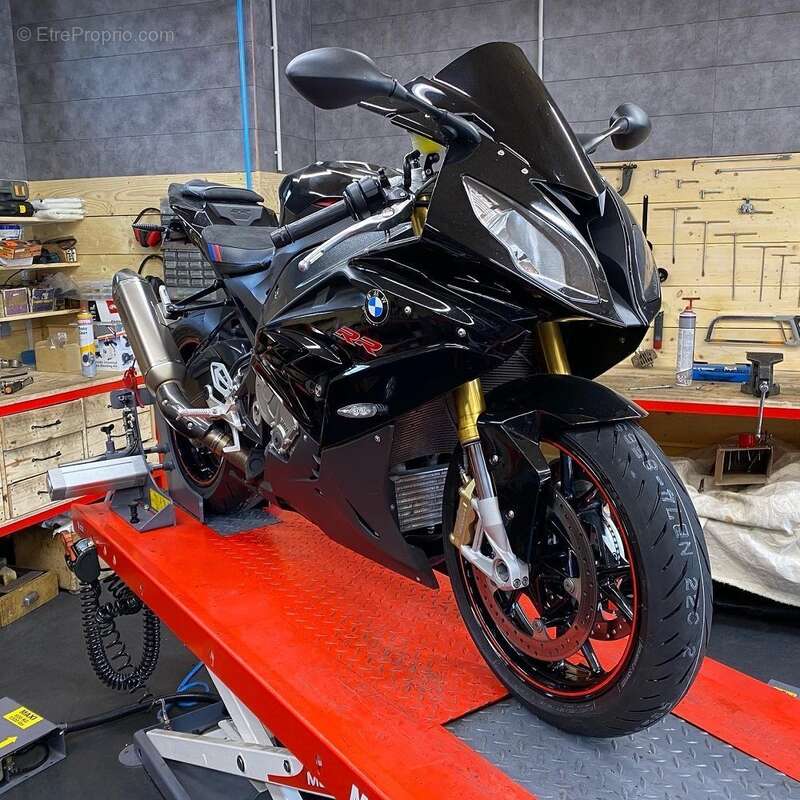 Commerce à L&#039;ARBRESLE