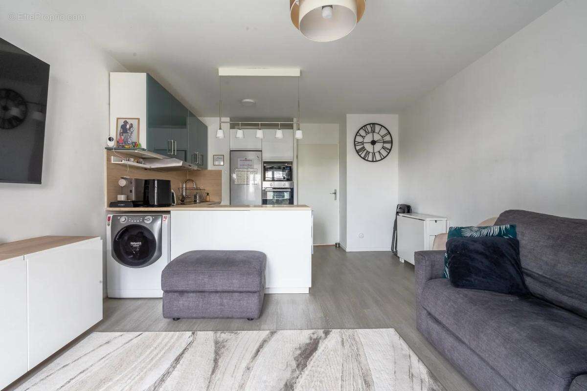 Appartement à LE BLANC-MESNIL