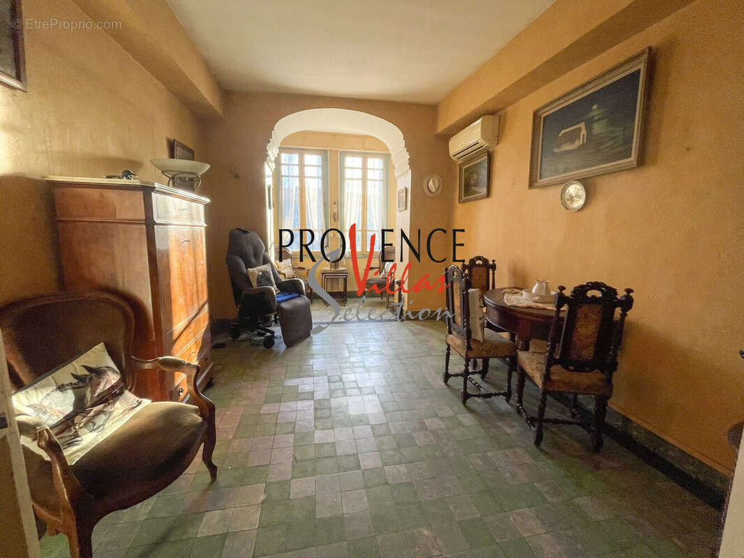 Appartement à TARASCON