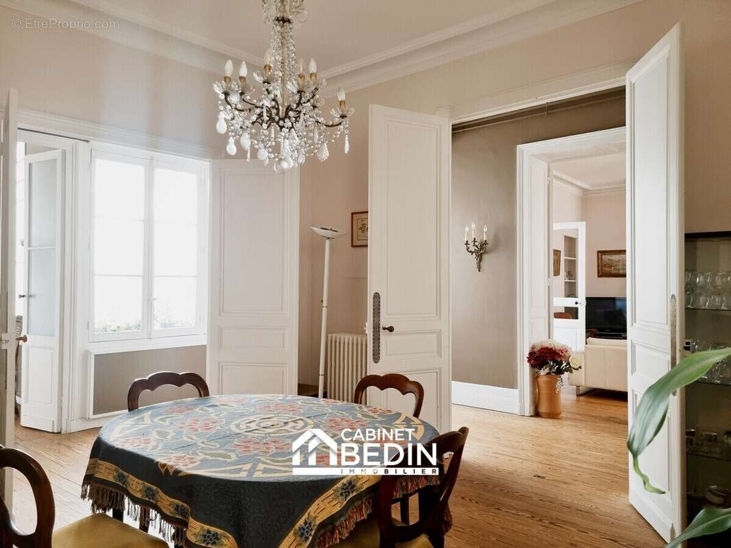 Appartement à BORDEAUX