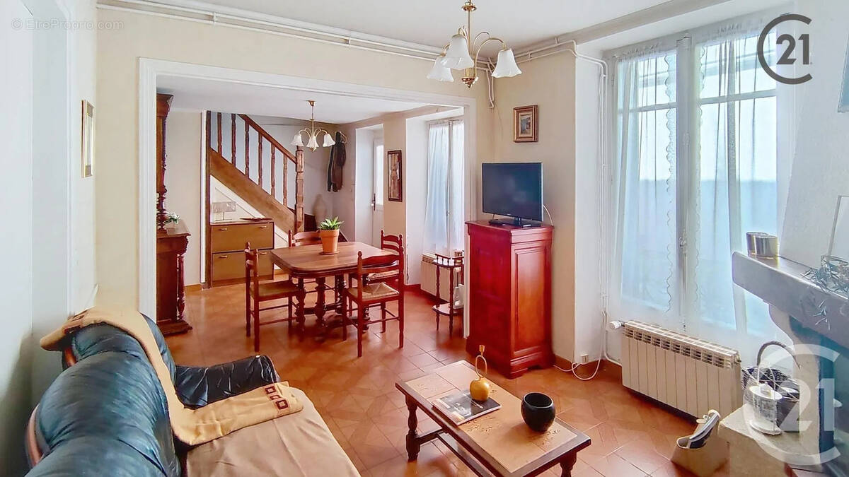 Maison à BRIE-COMTE-ROBERT