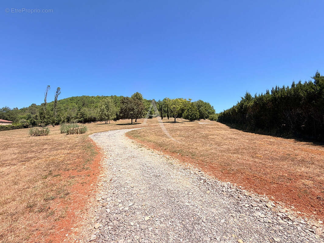 Terrain à CASTELFRANC