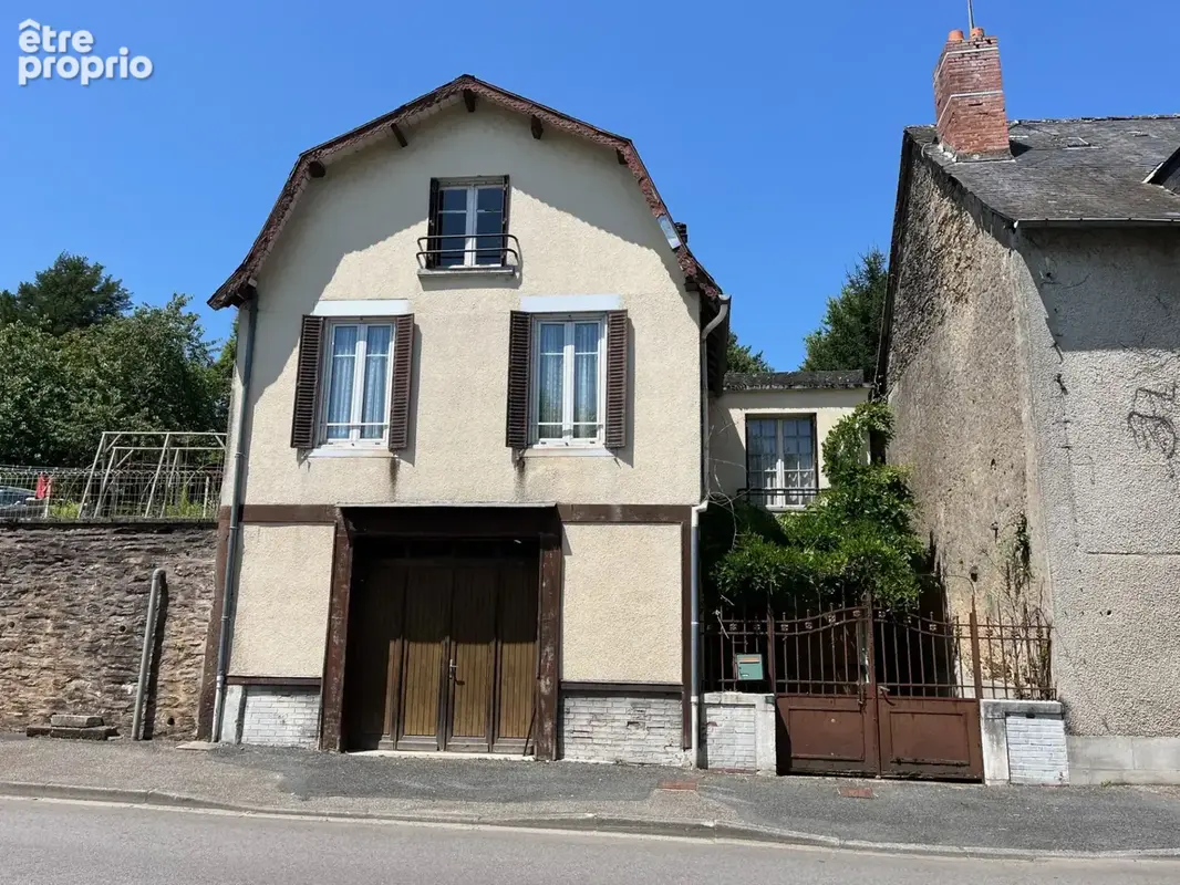 Coussac Bonneval Proche commerces, maison 5 pièces à rénover, garage et jardin. - photo 25