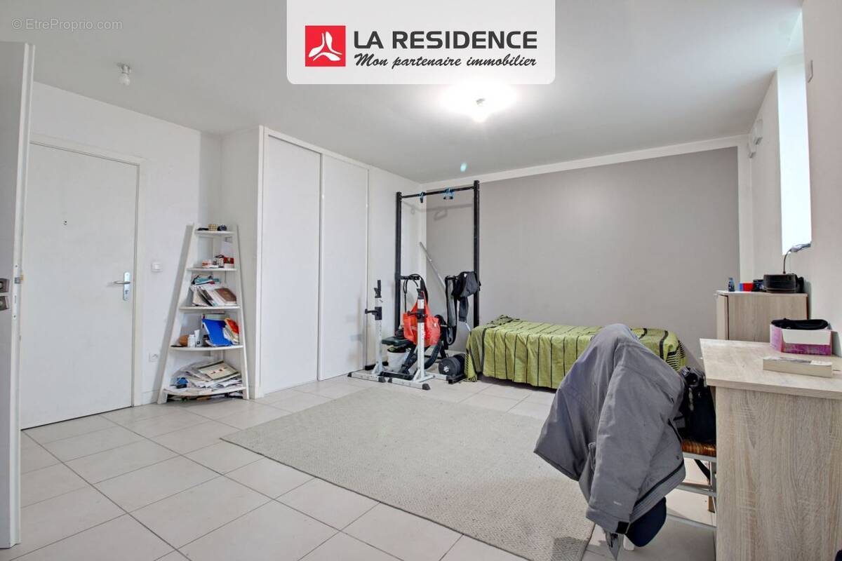 Appartement à SARTROUVILLE