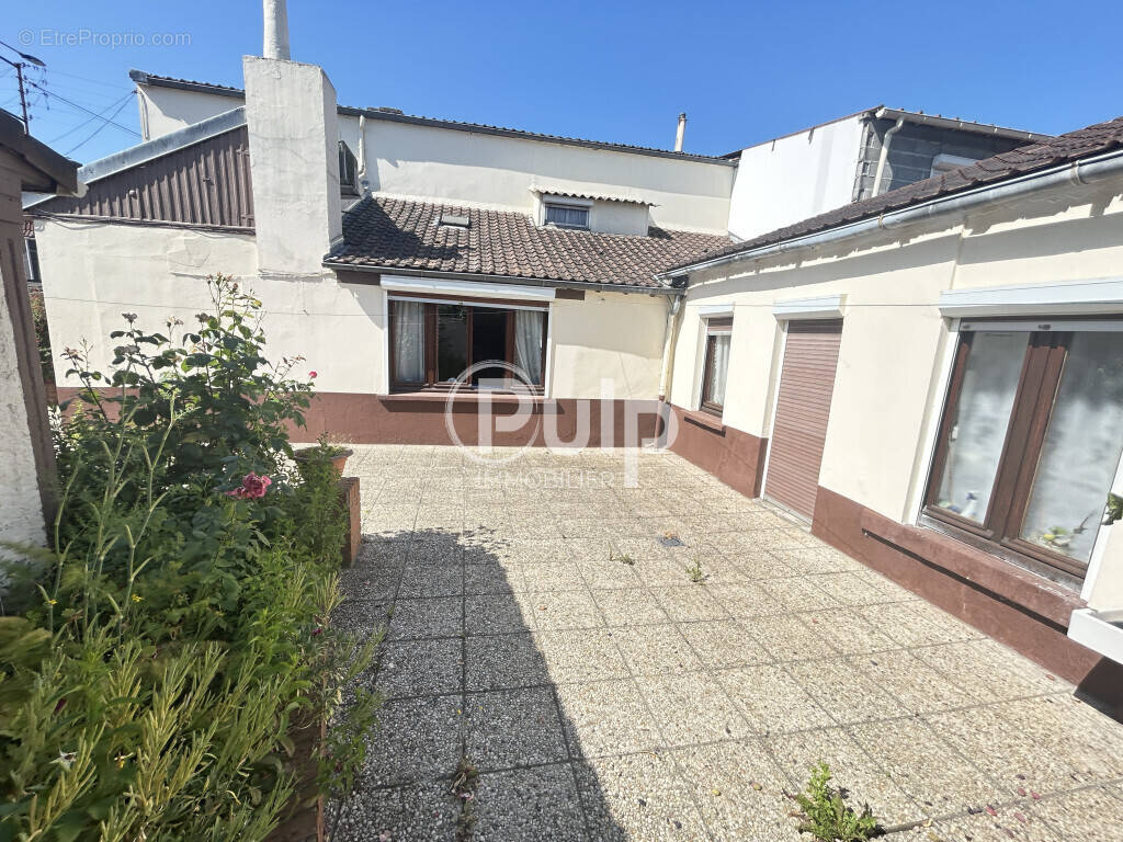 Maison à MONTIGNY-EN-GOHELLE