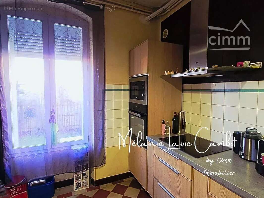 Appartement à SAINT-YZAN-DE-SOUDIAC