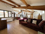 Appartement à CHATEAUNEUF-DE-GADAGNE