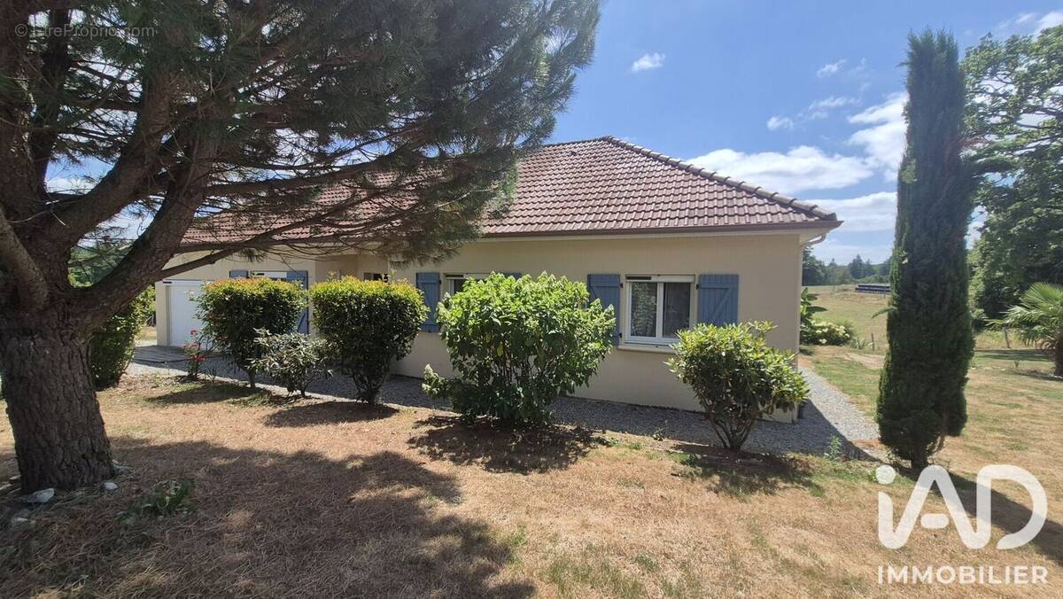 Photo 1 - Maison à MONTBOUCHER