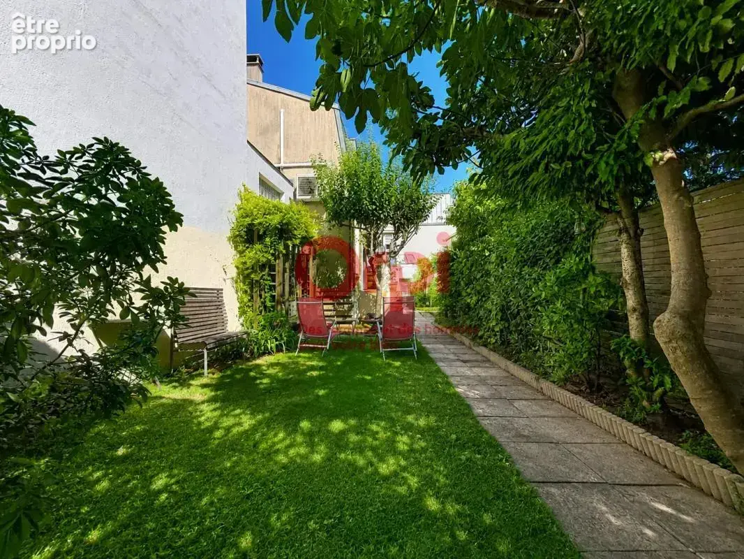 CLAMART Maison 10 pièces 6 chambres - 292 m² - Terrain 404 m² - photo 25