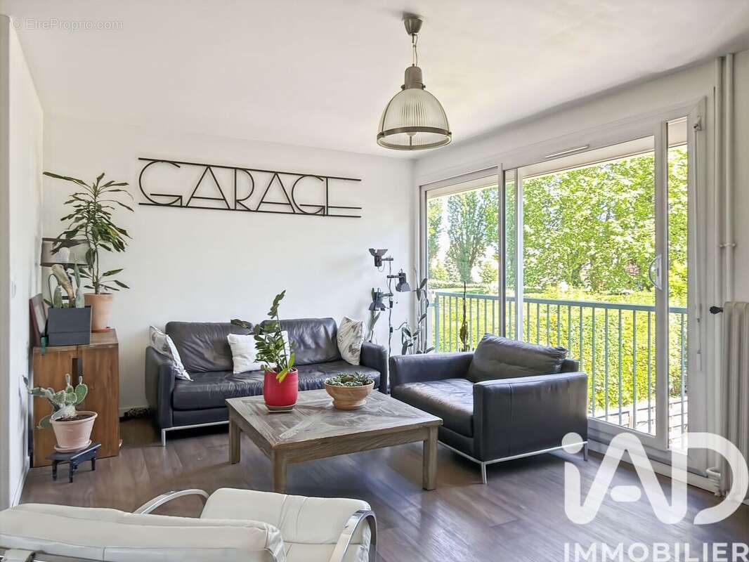 Photo 2 - Maison à PONTAULT-COMBAULT