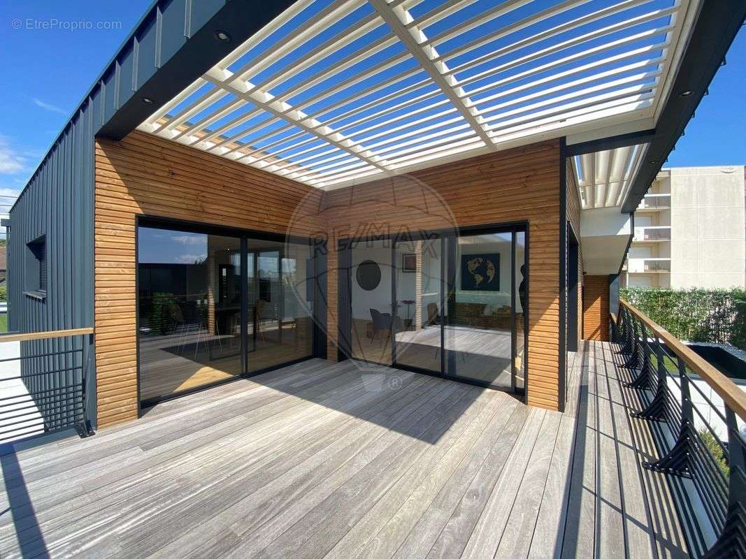 Maison à VAUX-SUR-MER