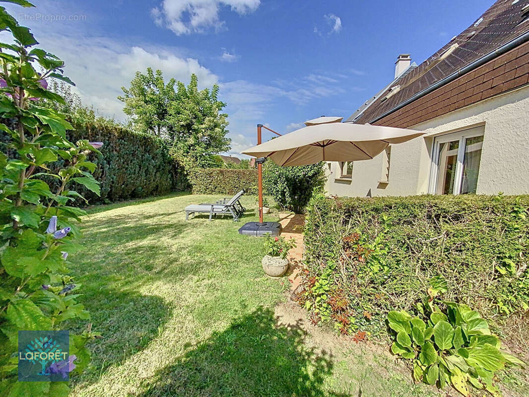 Maison à MAROLLES-EN-HUREPOIX