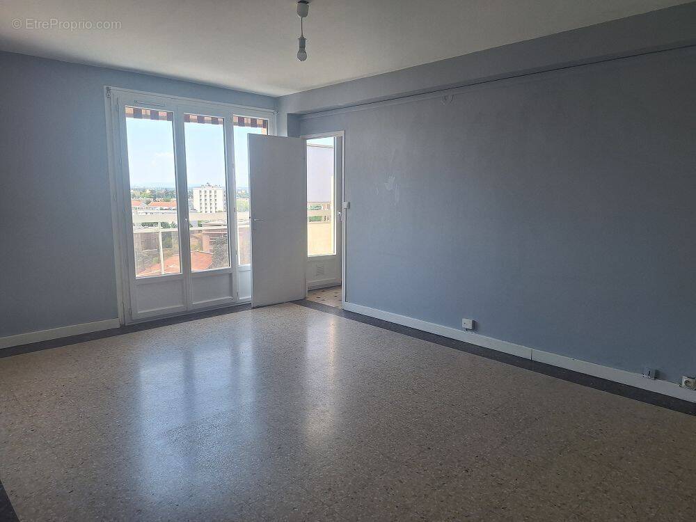 Appartement à SAINTE-FOY-LES-LYON