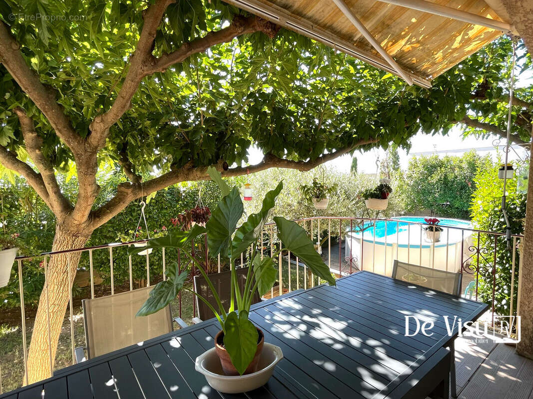 Maison à SAINT-FELIX-DE-LODEZ