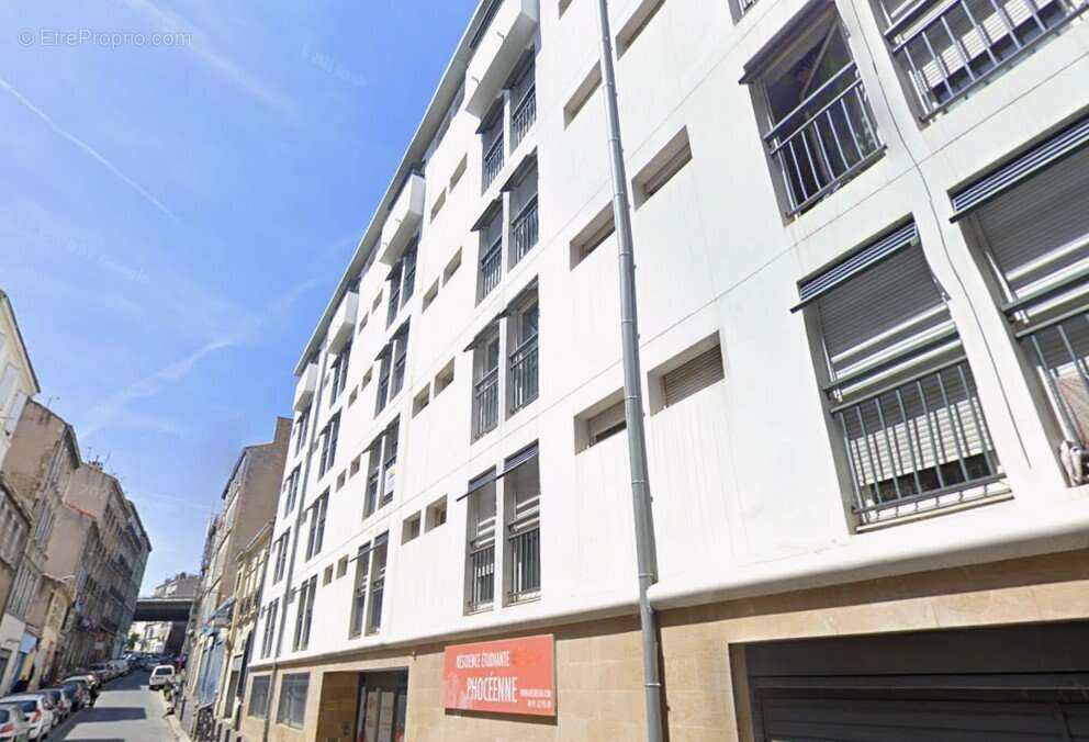 Appartement à MARSEILLE-3E