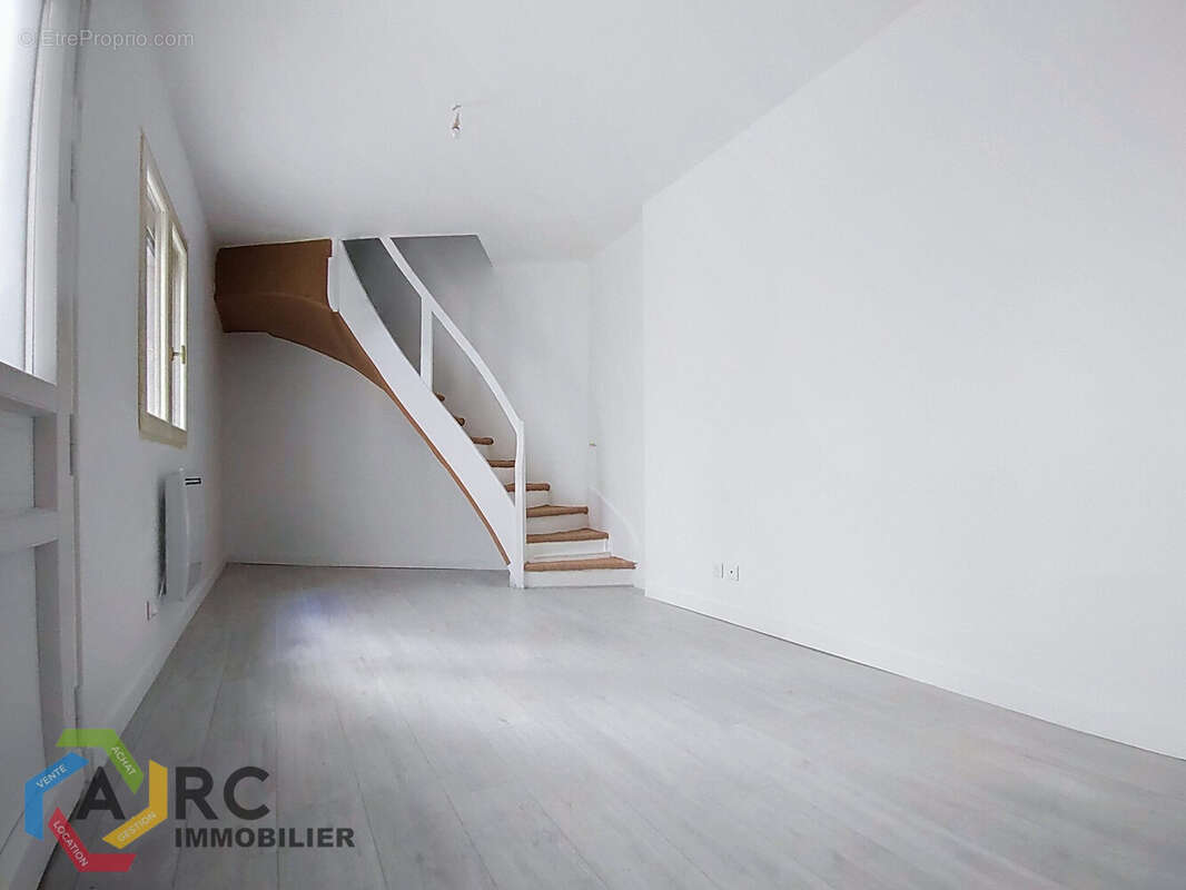 Appartement 38 m² à Orleans  - photo 3