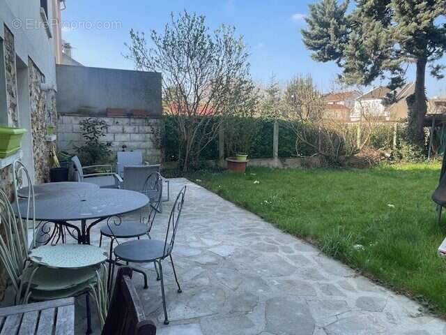 Maison à LE BLANC-MESNIL