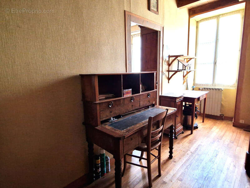 Maison à SAINT-HILAIRE-DE-VILLEFRANCHE