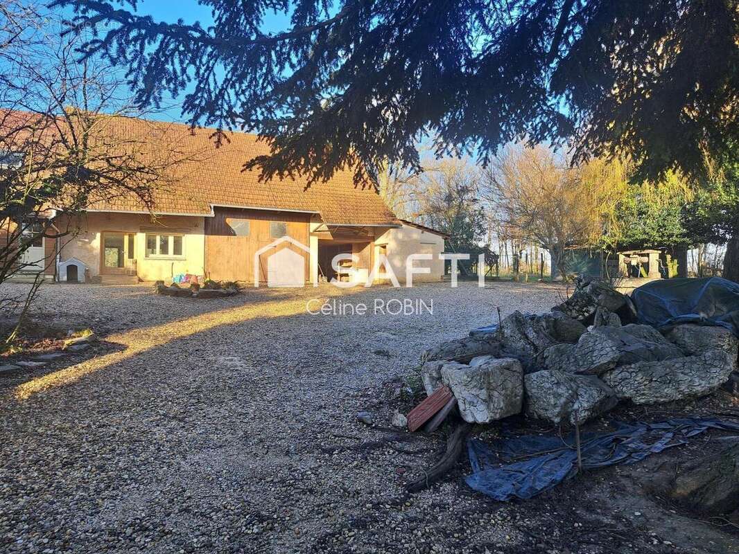 Photo 2 - Maison à SAINT-GERMAIN-DU-BOIS