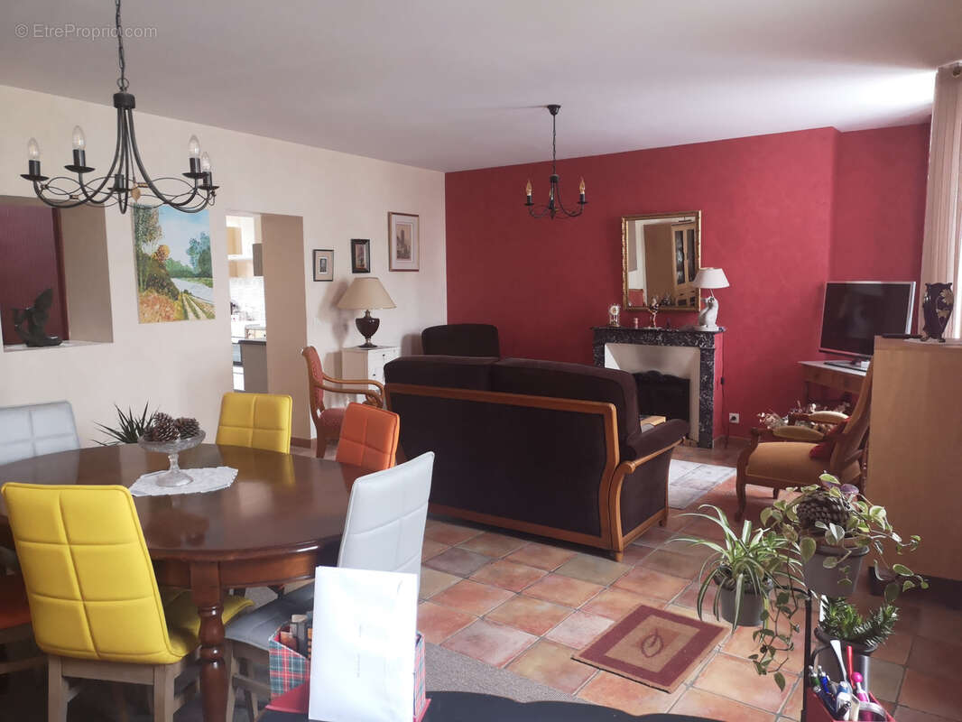 Maison à LES HERBIERS