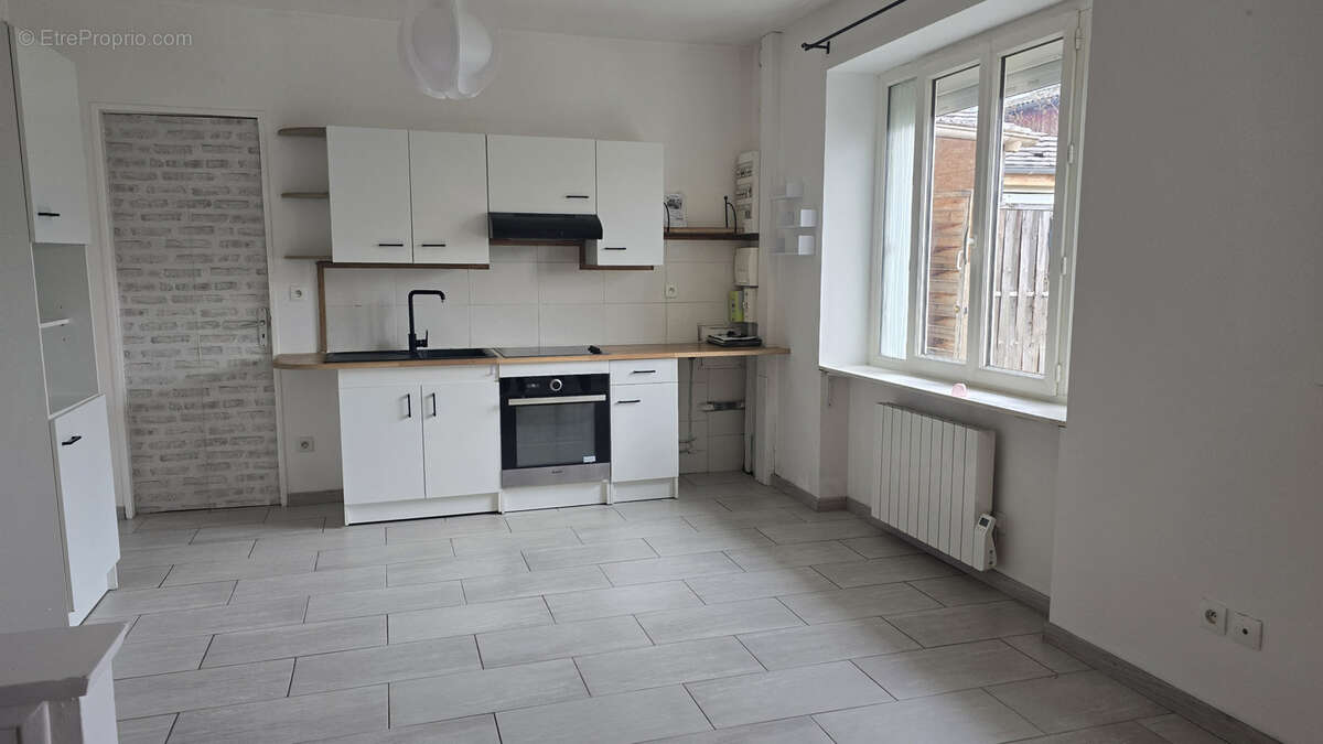 Appartement à LARDY