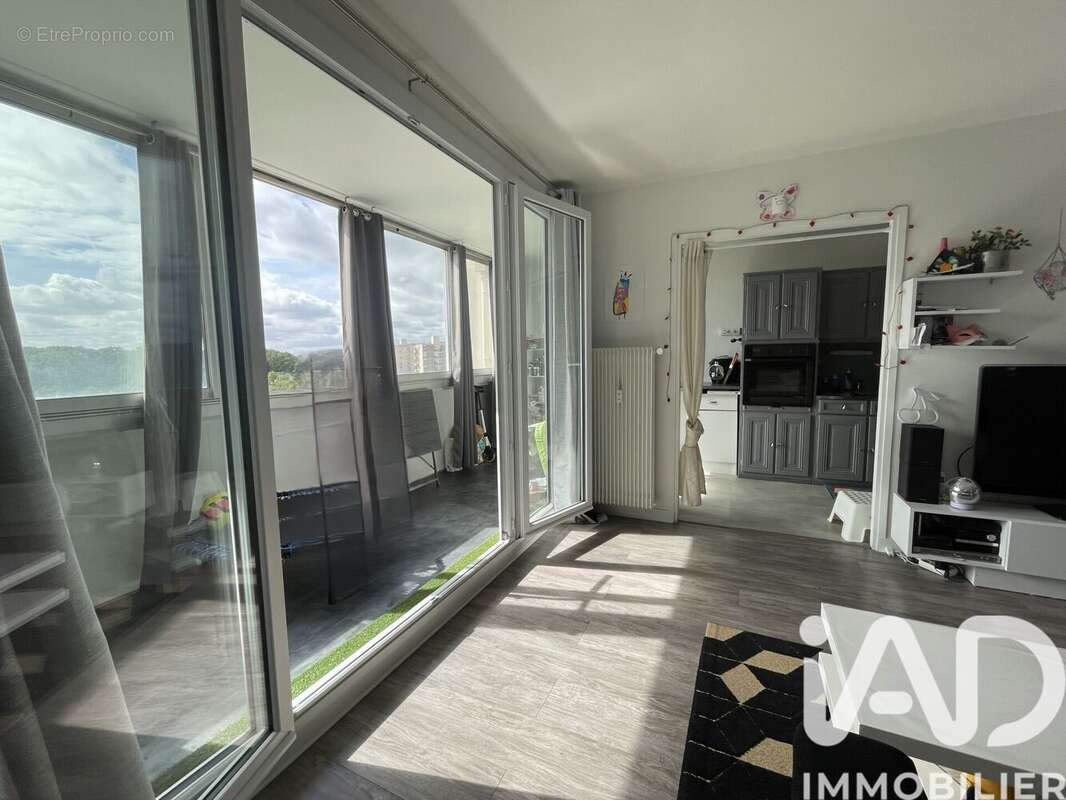 Photo 2 - Appartement à TAVERNY