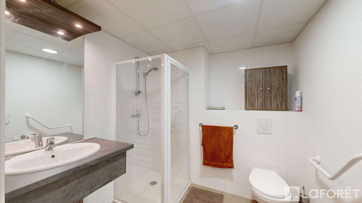 Appartement à YZEURE