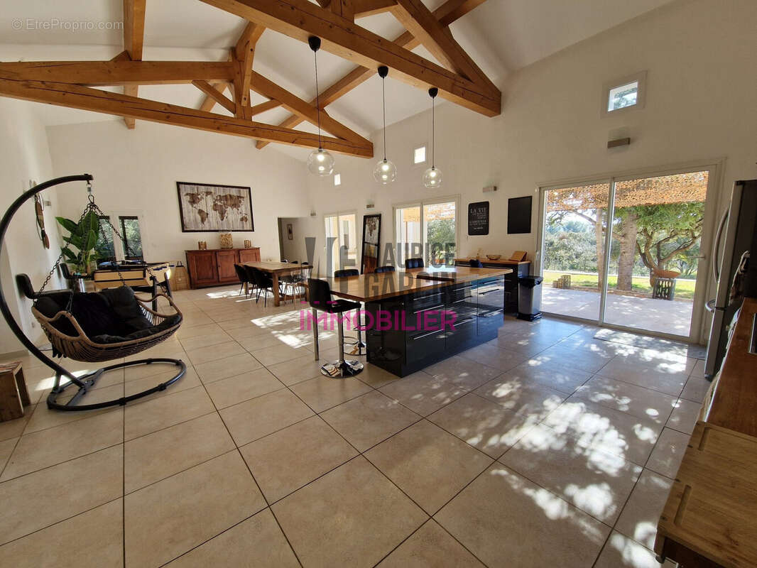 Maison à CABRIERES-D&#039;AVIGNON