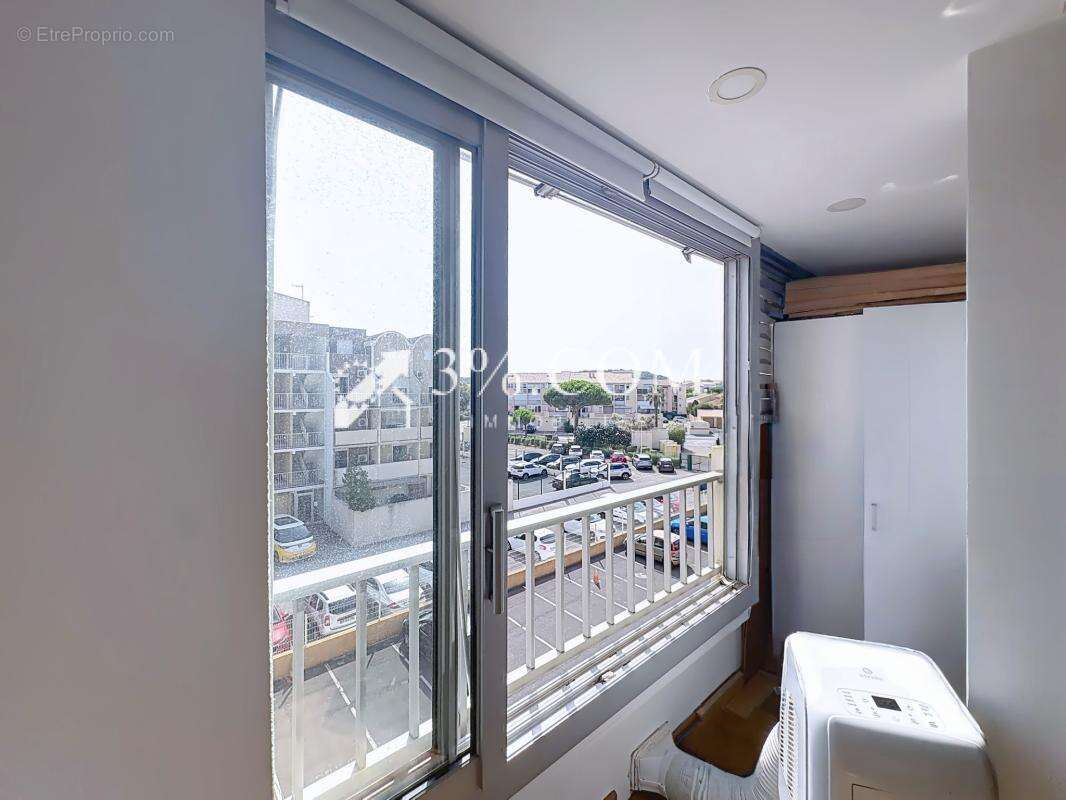 GRUISSAN RIVE DROITE   Appartement entièrement rénové, 29.2 - photo 16