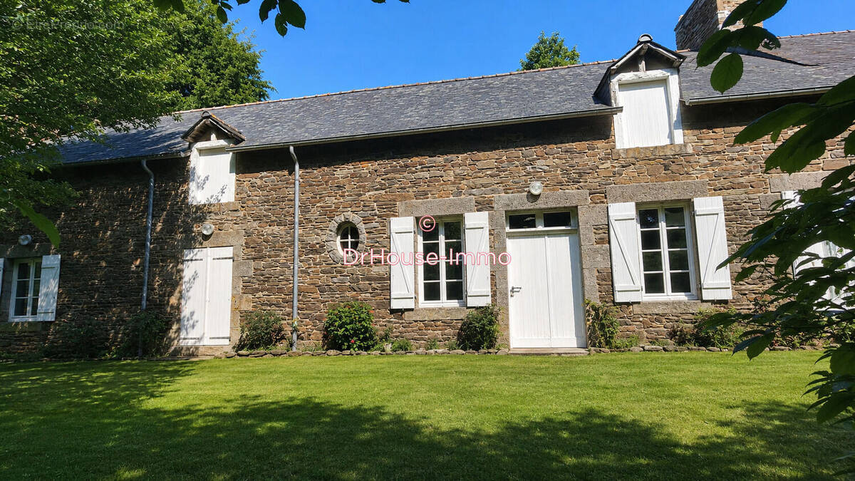 Maison à DOL-DE-BRETAGNE