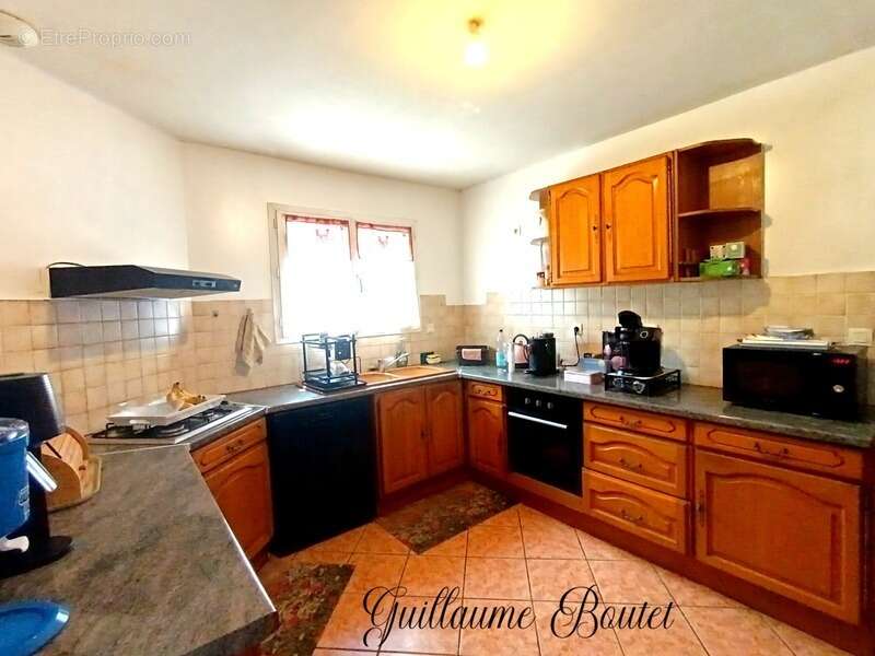 Maison à vendre 6 pièces SAINT SEURIN DE BOURG (33) - photo 2
